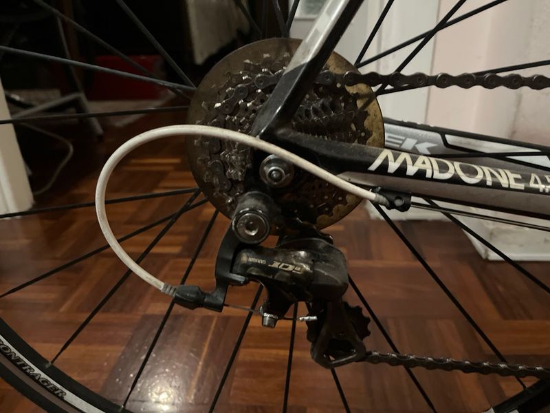 Trek Madone 4.5 H2 (Compact) 2012 2012 Road & Gravel de segunda mano, Negro — imagen 3 de 5