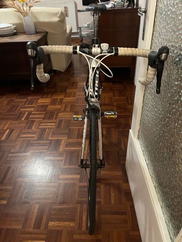 Trek Madone 4.5 H2 (Compact) 2012 2012 Road & Gravel de segunda mano, Negro — imagen 4 de 5
