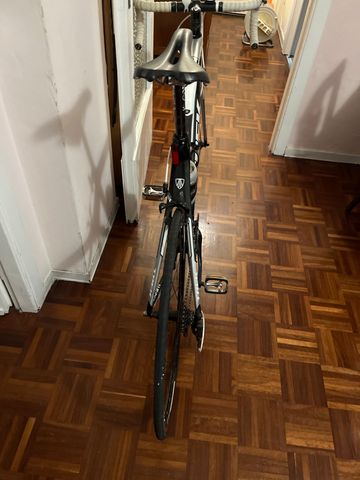 Trek Madone 4.5 H2 (Compact) 2012 2012 Road & Gravel de segunda mano, Negro — imagen 5 de 5