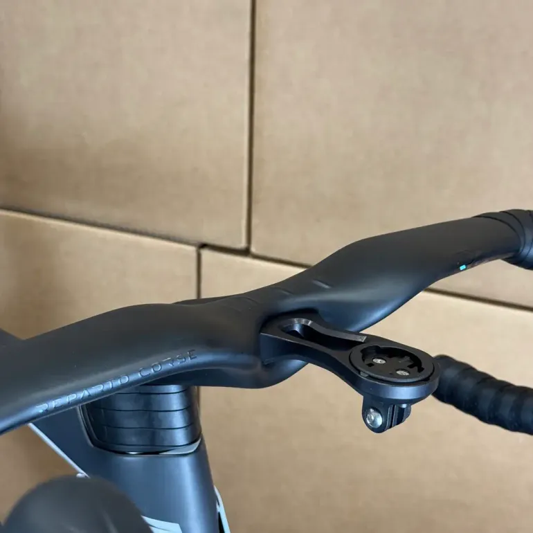 Used Bianchi Oltre Pro Dura-Ace Di2 R9200 Carbon Road Bike-2024 59cm (58cm) 2024 Road & Gravel, Black — image 7 of 13