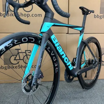 Used Bianchi Bianchi Oltre Pro Ultegra Di2 12-Speed Carbon Road Bike-2024 55cm 2024 Road & Gravel, Black — image 10 of 12
