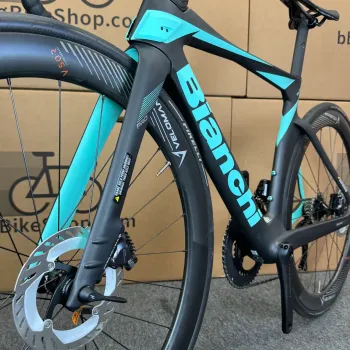 Used Bianchi Bianchi Oltre Pro Ultegra Di2 12-Speed Carbon Road Bike-2024 47cm 2024 Road & Gravel, Black — image 9 of 11