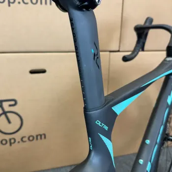 Used Bianchi Bianchi Oltre Pro Ultegra Di2 12-Speed Carbon Road Bike-2024 47cm 2024 Road & Gravel, Black — image 7 of 11