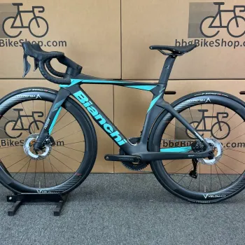 Used Bianchi Bianchi Oltre Pro Ultegra Di2 12-Speed Carbon Road Bike-2024 47cm 2024 Road & Gravel, Black — image 2 of 11