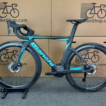 Used Bianchi Oltre Pro Ultegra Di2 12-Speed Carbon Road Bike-2024 (50cm) 2024 Road & Gravel, Black — image 2 of 12