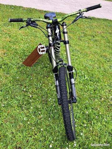 Used Specialized Status Shimano ZEE 2012 Mountainbike, Black, 26 — image 8 of 22