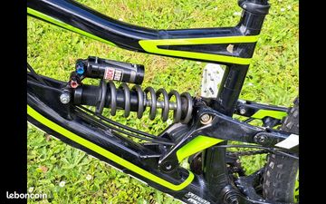 Used Specialized Status Shimano ZEE 2012 Mountainbike, Black, 26 — image 20 of 22