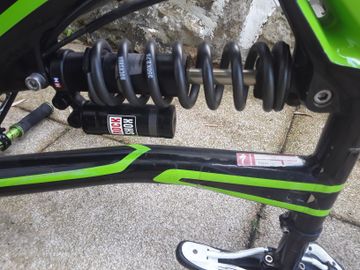 Used Specialized Status Shimano ZEE 2012 Mountainbike, Black, 26 — image 10 of 22