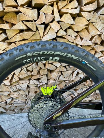 Trek Rail 9.7 Gen 2 2023 2023 Mountainbike usato, Viola — immagine 22 di 24