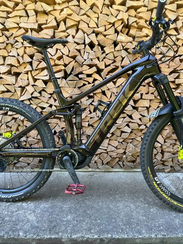 Trek Rail 9.7 Gen 2 2023 2023 Mountainbike usato, Viola — immagine 15 di 24