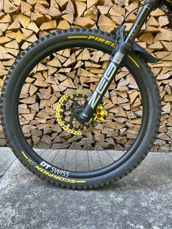 Brugt Trek Rail 9.7 Gen 2 2023 2023 Mountainbike — billede 4 af 24