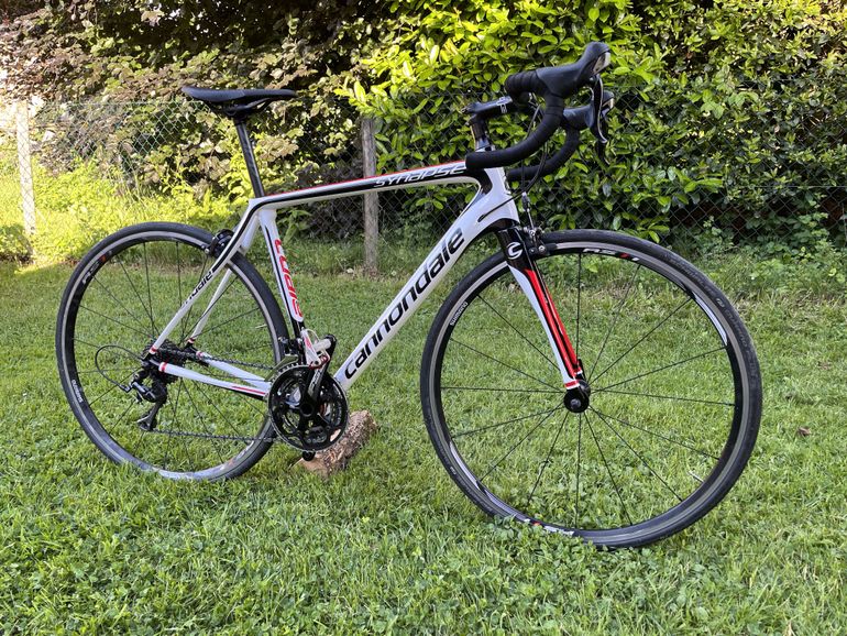 Used Cannondale Synapse Carbon 105 T 2014 Road & Gravel — image 2 of 13