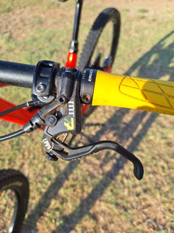 Used YT Industries Capra SRAM GX Eagle AXS 2023 Mountainbike, Red — image 10 of 11