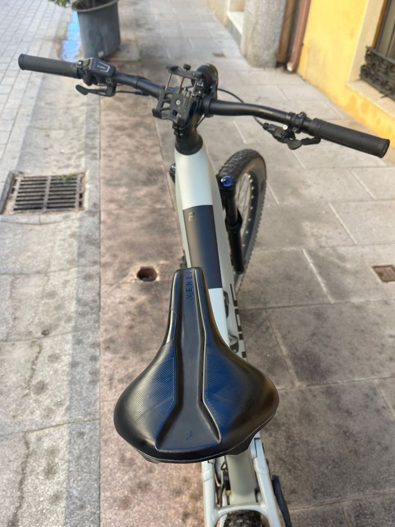 Brugt CUBE Stereo hybrid Shimano Deore LX 2023 Mountainbike — billede 4 af 6