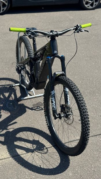 Used Canyon Spectral:ON CF 8 2024 2024 Mountainbike, Schwarz, 29, 27.5 — image 7 of 18