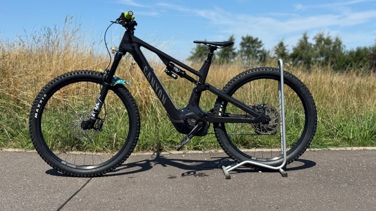 Used Canyon Spectral:ON CF 8 2024 2024 Mountainbike, Schwarz, 29, 27.5 — image 5 of 18