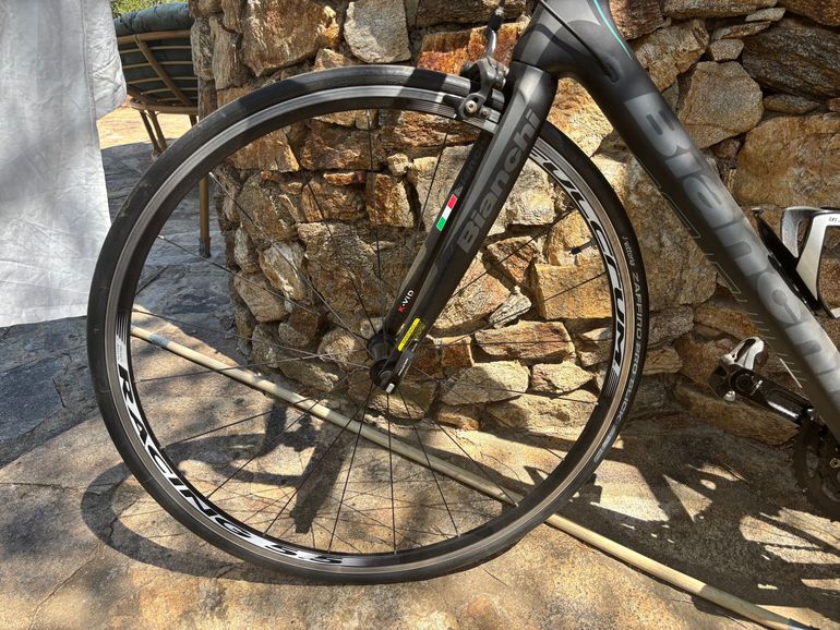 Bianchi Intenso Ultegra 2016 2016 Road & Gravel usato, Nero — immagine 12 di 13