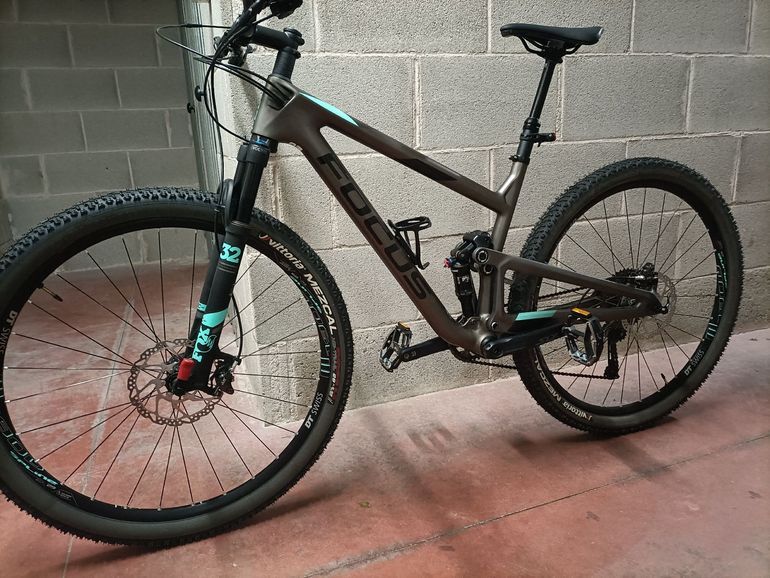 Used Focus O1e Shimano Deore XT 2022 Mountainbike, Light Gray, 29 — image 24 of 24