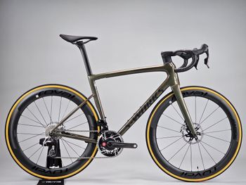 Specialized, S-Works Tarmac SL8 – SRAM RED AXS 2025