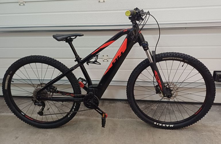 BH Atom 29 2021 2021