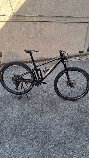 Tweedehands BMC Fourstroke 01 LT | TWO 2022 2022 MTB
