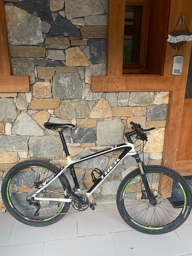 Used Trek Procaliber Shimano Deore XT 2020 Mountainbike, Green — image 1 of 7