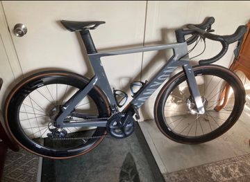 Used Canyon Aeroad CF SL 8 Disc 2022 2022 Road & Gravel, Light Gray — image 1 of 7