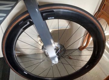 Used Canyon Aeroad CF SL 8 Disc 2022 2022 Road & Gravel, Light Gray — image 6 of 7