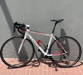 Used Trek 1.1 H2 Compact 2014 2014 Road & Gravel, White — image 2 of 5