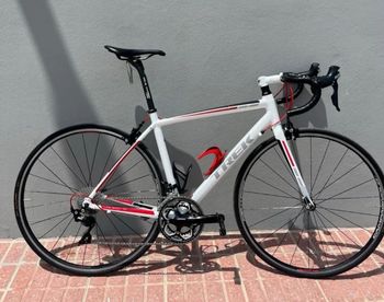 Used Trek 1.1 H2 Compact 2014 2014 Road & Gravel, White — image 1 of 5