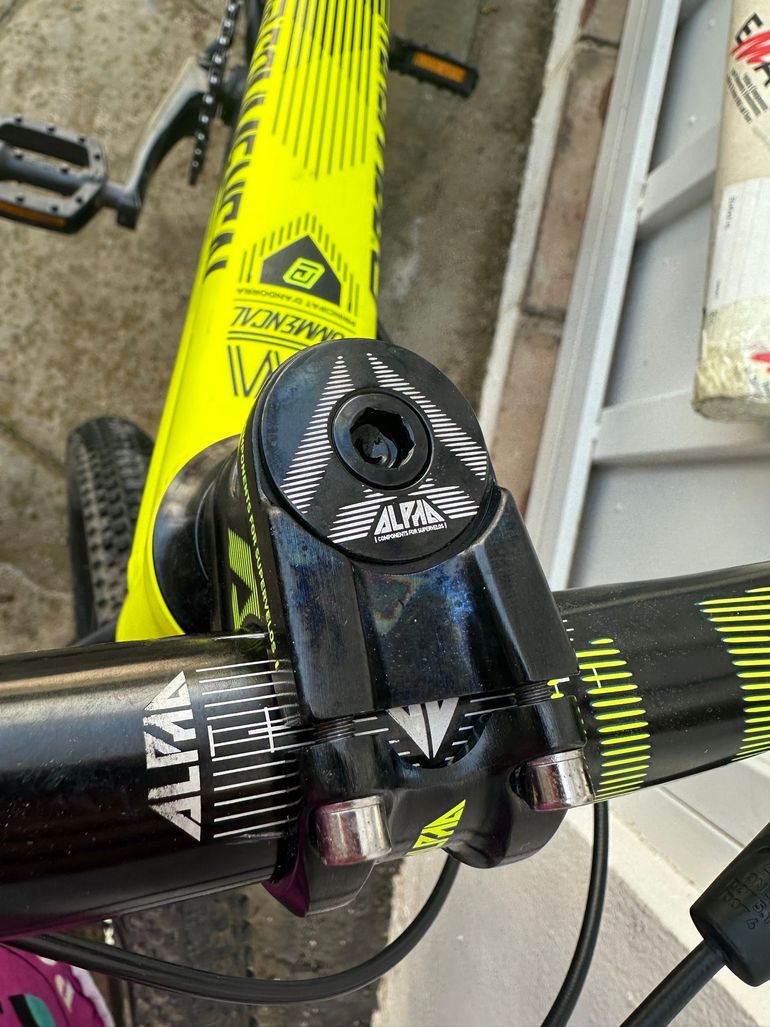 Used Commencal Meta AM 2016 Mountainbike, Black — image 5 of 9