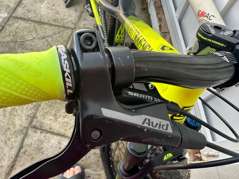 Used Commencal Meta AM 2016 Mountainbike, Black — image 8 of 9
