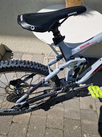 Used Bergamont Encore 9.0 2015 Mountainbike, Light Gray — image 14 of 18