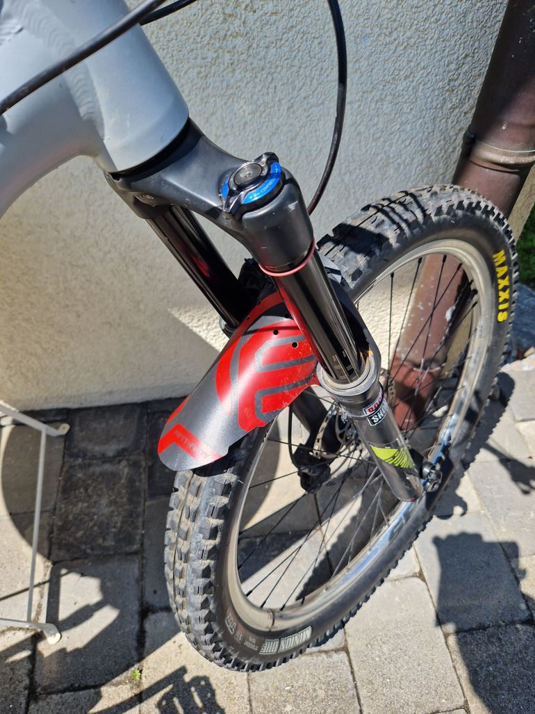 Used Bergamont Encore 9.0 2015 Mountainbike, Light Gray — image 17 of 18