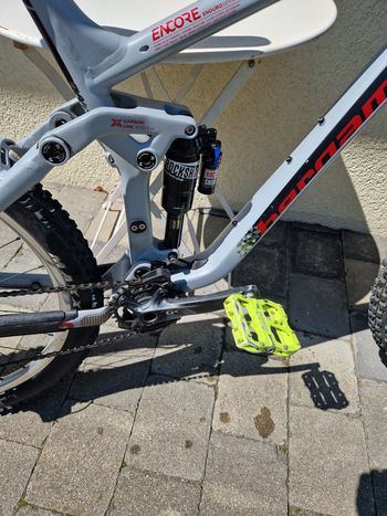 Used Bergamont Encore 9.0 2015 Mountainbike, Light Gray — image 9 of 18