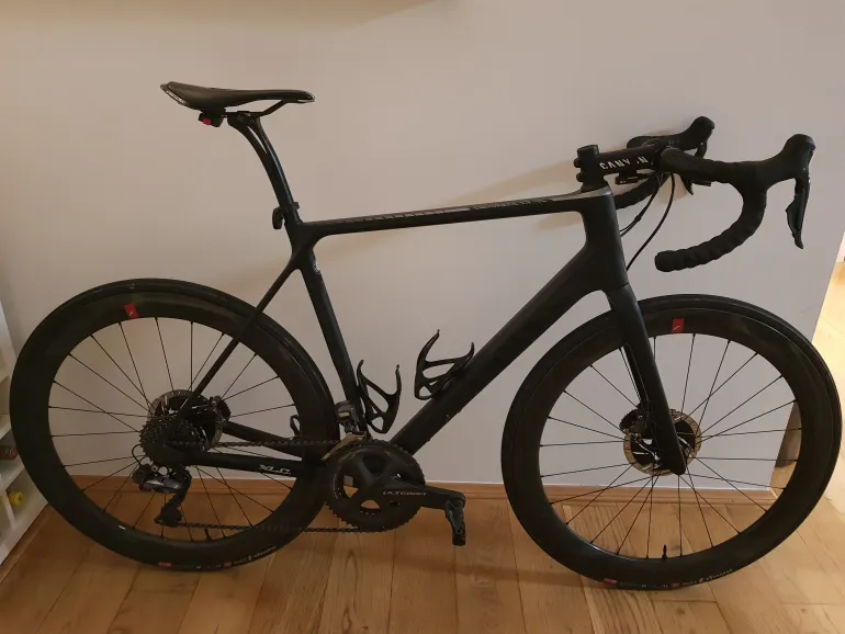 Used Canyon Endurace CF SL Disc 8.0 Di2 2018 Road & Gravel, Black — image 1 of 13