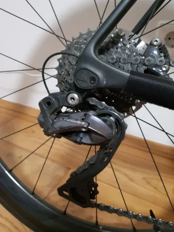Used Canyon Endurace CF SL Disc 8.0 Di2 2018 Road & Gravel, Black — image 12 of 13