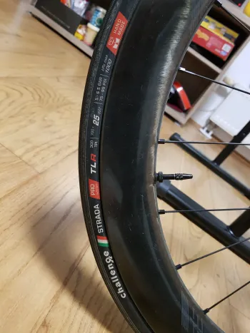Used Canyon Endurace CF SL Disc 8.0 Di2 2018 Road & Gravel, Black — image 9 of 13