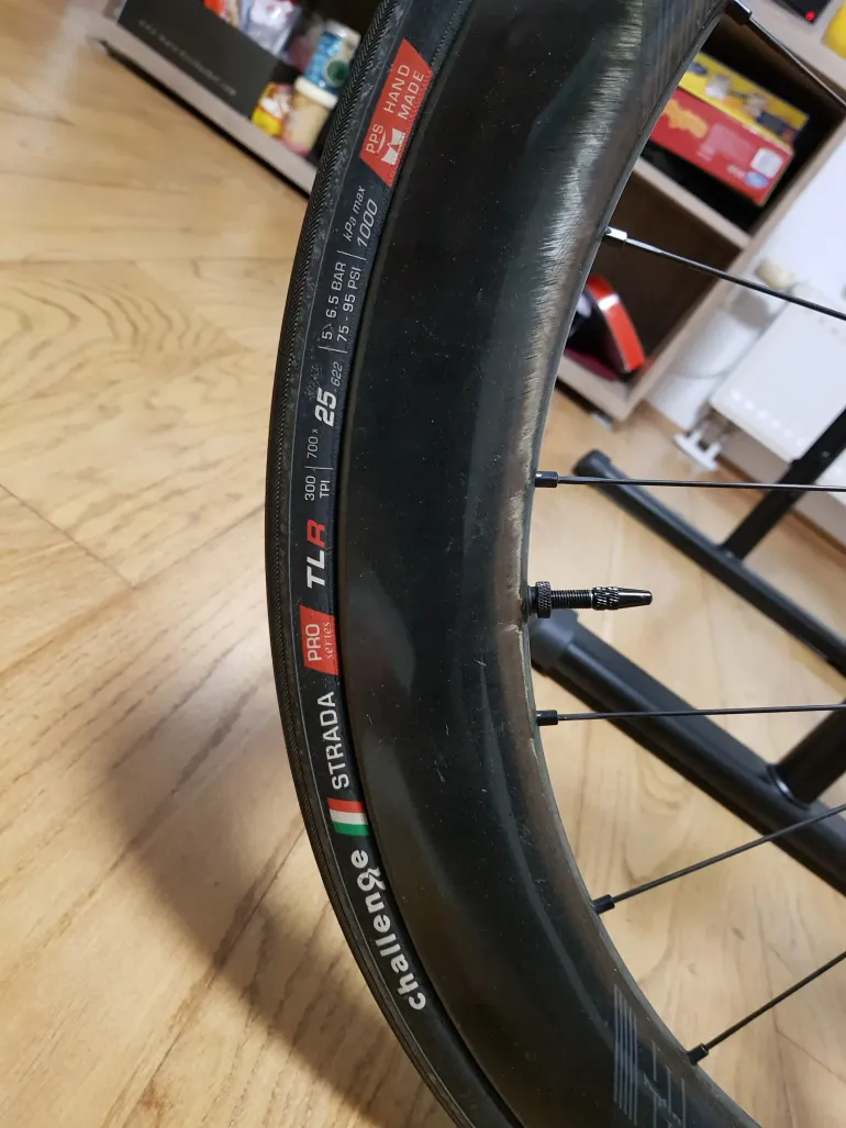 Used Canyon Endurace CF SL Disc 8.0 Di2 2018 Road & Gravel, Black — image 9 of 13
