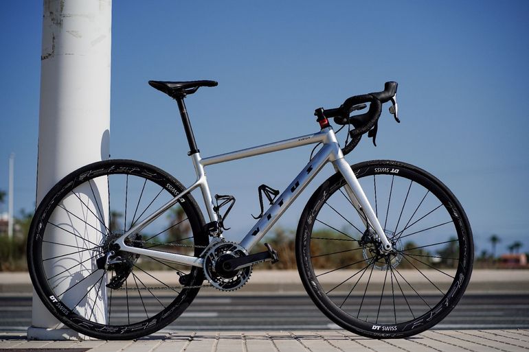 Vitus Zenium SRAM Red eTap 2022