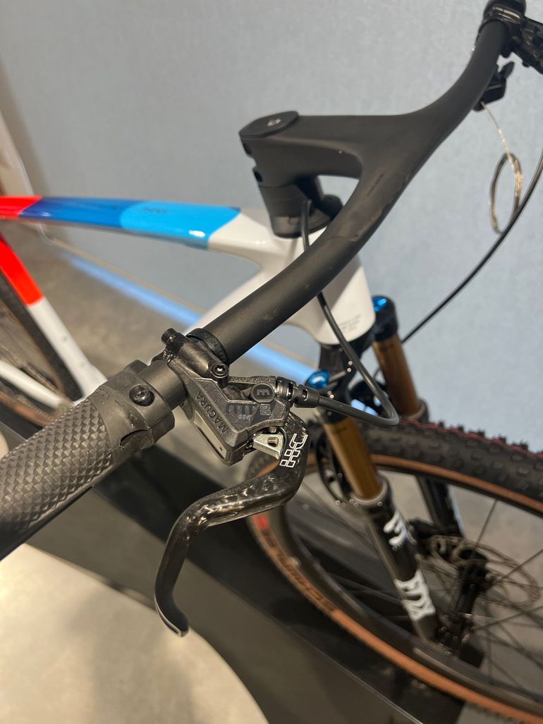 Used CUBE PHENIX C:68X, SLT 2025 2025 Mountainbike, White, 29 — image 4 of 4