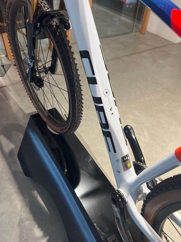 CUBE PHENIX C:68X, SLT 2025 2025 Mountainbike usato, Bianco — immagine 2 di 7