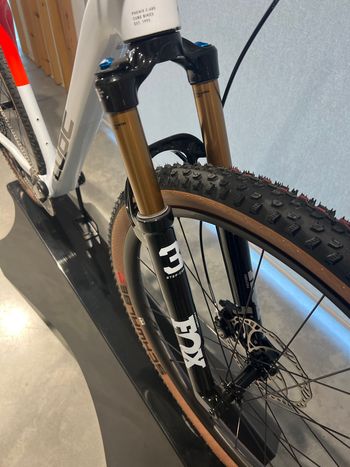 Used CUBE PHENIX C:68X, SLT 2025 2025 Mountainbike, Weiß, 29 — image 5 of 7