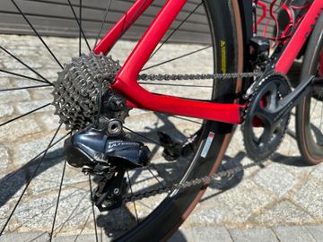 Canyon Aeroad Shimano Ultegra Di2 2019 Road & Gravel usato, Rosso — immagine 6 di 9