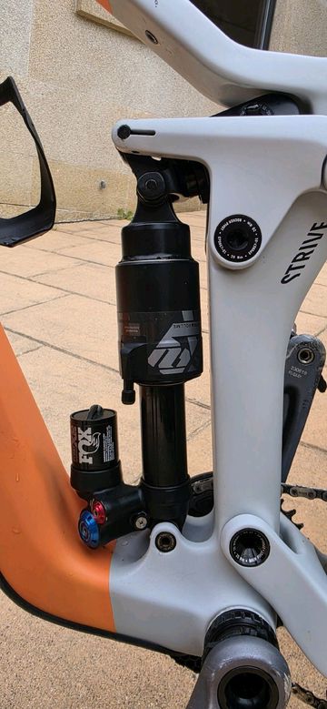 Used Canyon Strive SRAM GX Eagle AXS 2022 Mountainbike, Orange — image 9 of 11