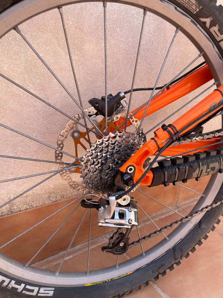 Intense 6.6 2015 2015