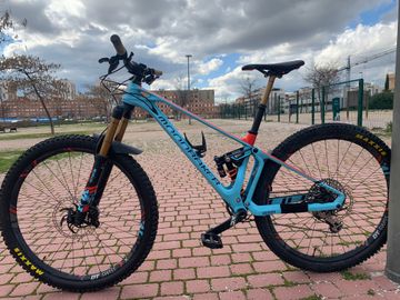 MONDRAKER FOXY CARBON XR 29 Talla S 2019 MTB d'occasion