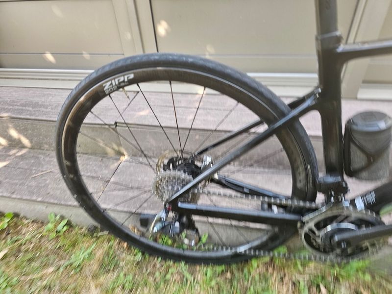 Używany Scott Addict RC Ultimate 2020 2020 Road & Gravel — zdjęcie 6 z 7
