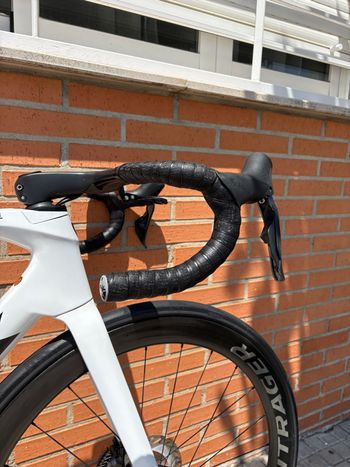 Used Trek Émonda SLR 7 2024 2024 Road & Gravel, Blanco — image 9 of 14