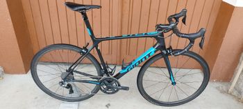 Used Giant Tcr Shimano Dura Ace Di2 2017 Road & Gravel, Black — image 1 of 9